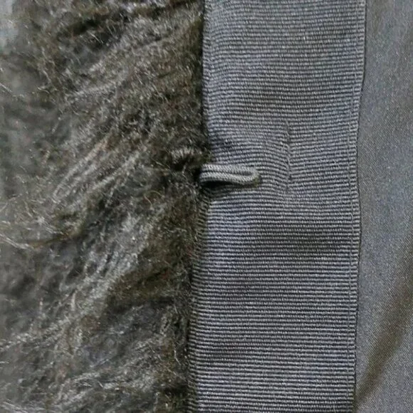 πUBER GORGE!πVTG 70s Vibe Boho Chic Black Faux Mongolian Lamb Fur Jacket - Picture 14 of 16